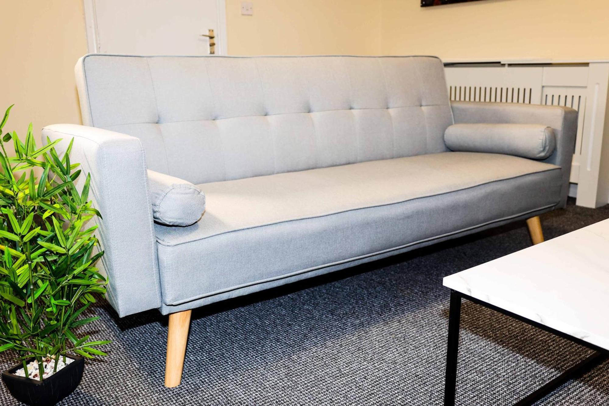 Lausory King Bed Living Your Luxe Home Away Nottingham Luaran gambar